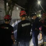 Koordinasi Cepat, Damkar Samarinda Berhasil Evakuasi Mobil dari Parit.